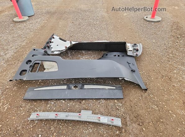 2ATS10018SU291396 2025 GMC YUKON Black VIN կոդի պիտակի տեսք
