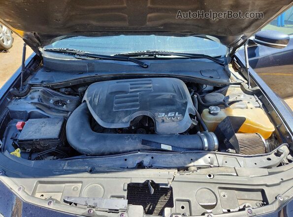 2C3CCAAG0HH646897 2017 CHRYSLER 300 Charcoal Вид задньої частини салону