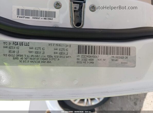 2C3CCAAG0KH542417 2019 CHRYSLER 300 White Vista del compartimento del motor