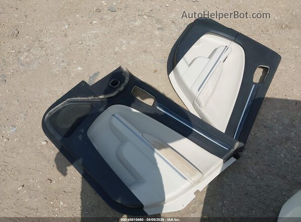 2C3CCAAG0KH542417 2019 CHRYSLER 300 White Vista del cuadro de instrumentos