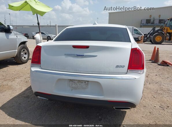 2C3CCAAG0KH542417 2019 CHRYSLER 300 White 