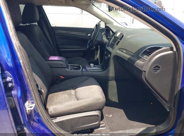 2C3CCAAG0KH727194 2019 CHRYSLER 300 Blue Սալոնի դիմացի տեսք