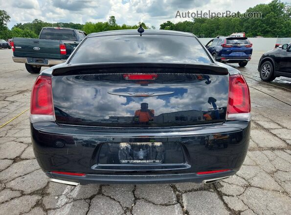 2C3CCAAG0NH104050 2022 CHRYSLER 300 Black Rear view