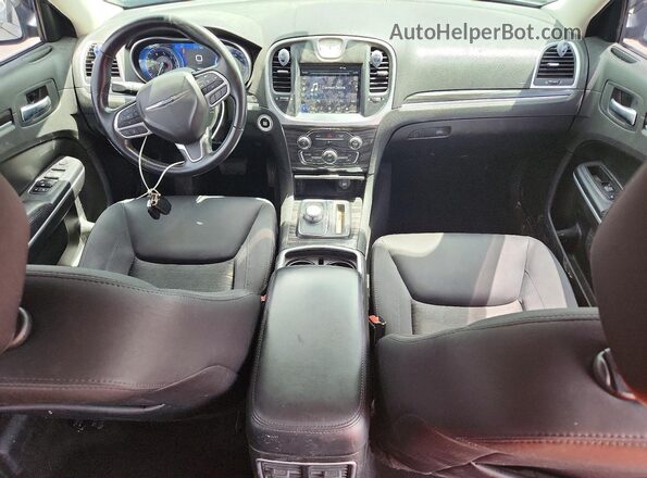 2C3CCAAG0NH104050 2022 CHRYSLER 300 Black Dashboard view
