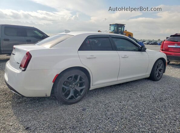 2C3CCAAG0PH664864 2023 CHRYSLER 300 Белый Задняя правая четверть