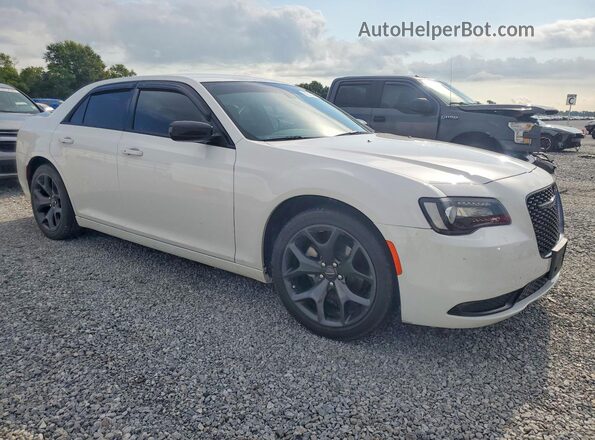 2C3CCAAG0PH664864 2023 CHRYSLER 300 Белый Передняя правая четверть