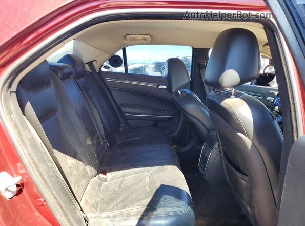 2C3CCAAG1GH206928 2016 CHRYSLER 300 Burgundy Widok tylnych siedzeń