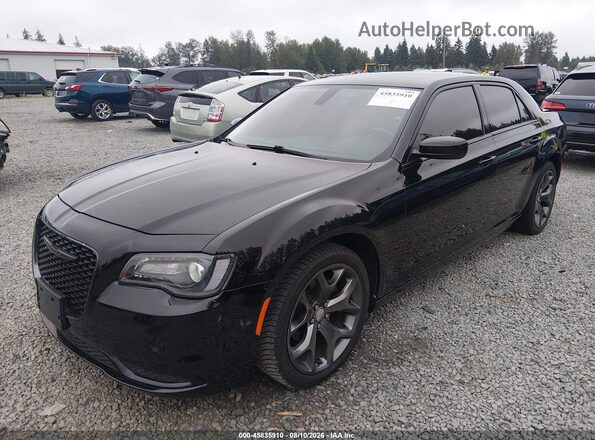 2C3CCAAG1LH160365 2020 CHRYSLER 300 Черный Передняя левая четверть