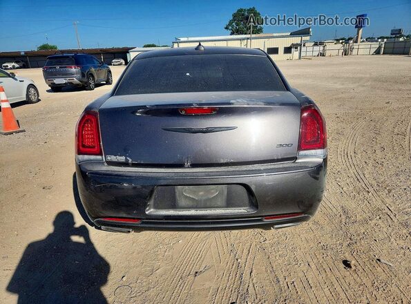 2C3CCAAG1LH212657 2020 CHRYSLER 300 Charcoal Rear view