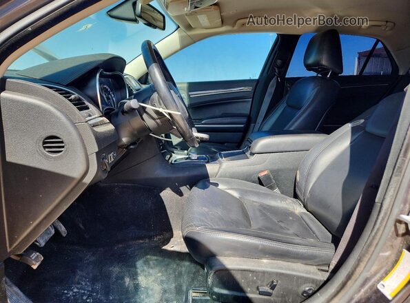 2C3CCAAG1LH220533 2020 CHRYSLER 300 Серый Вид салона спереди