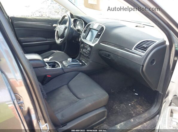 2C3CCAAG2JH294038 2018 CHRYSLER 300 Gray Սալոնի դիմացի տեսք