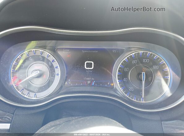 2C3CCAAG2JH294038 2018 CHRYSLER 300 Gray Հետևի նստատեղերի տեսք