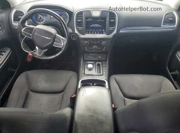 2C3CCAAG3JH279063 2018 CHRYSLER 300 White Առջևի վահանակի տեսք