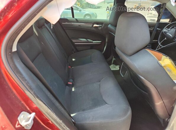 2C3CCAAG3JH308139 2018 CHRYSLER 300 Бордовый Вид задних сидений