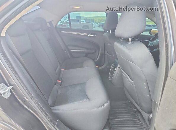 2C3CCAAG3NH131145 2022 CHRYSLER 300 Gray Vista de los asientos traseros