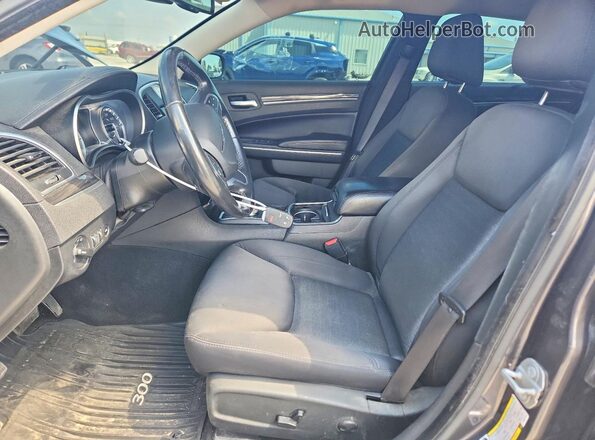 2C3CCAAG3NH131145 2022 CHRYSLER 300 Gray Vista interior delantera