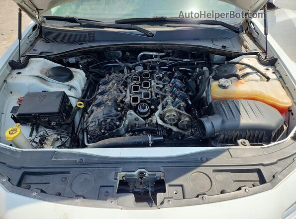 2C3CCAAG4JH285941 2018 CHRYSLER 300 White Սալոնի հետևի տեսք