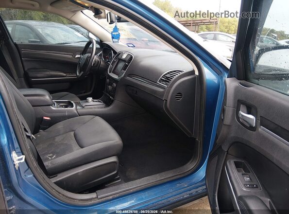 2C3CCAAG4LH202947 2020 CHRYSLER 300 Blue Widok wnętrza z przodu