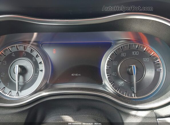 2C3CCAAG5KH727157 2019 CHRYSLER 300 Silver უკანა სავარძლების ხედი