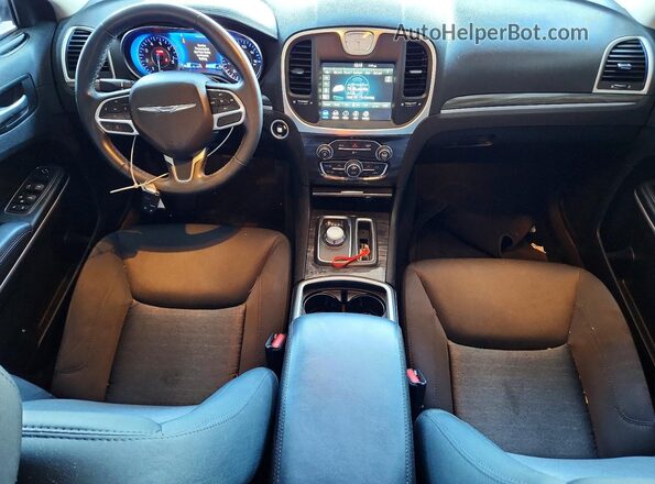 2C3CCAAG5LH154536 2020 CHRYSLER 300 Blue Widok deski rozdzielczej