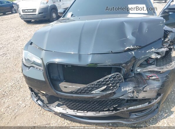 2C3CCAAG6HH593736 2017 CHRYSLER 300 Black Հետևի տեսք