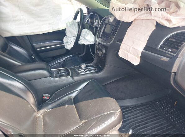 2C3CCAAG6HH593736 2017 CHRYSLER 300 Black Սալոնի դիմացի տեսք