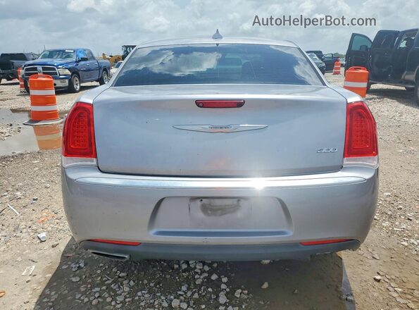 2C3CCAAG6HH662103 2017 CHRYSLER 300 Silver Rear view