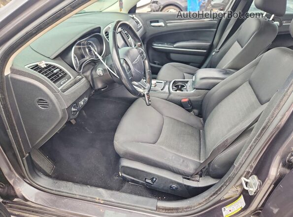 2C3CCAAG6KH589869 2019 CHRYSLER 300 Gray Widok wnętrza z przodu