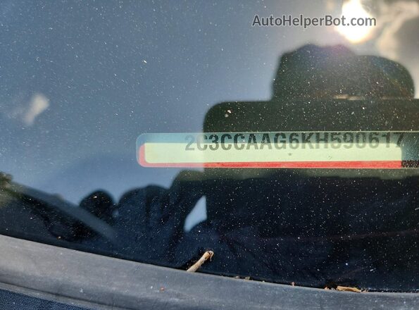 2C3CCAAG6KH590617 2019 CHRYSLER 300 Gray Вид підкапотного простору