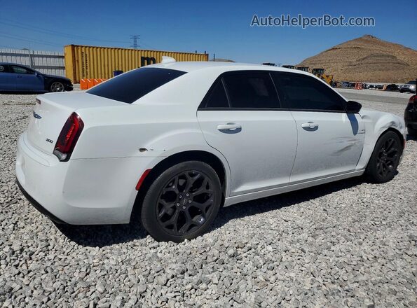 2C3CCAAG6KH590777 2019 CHRYSLER 300 Белый Задняя правая четверть
