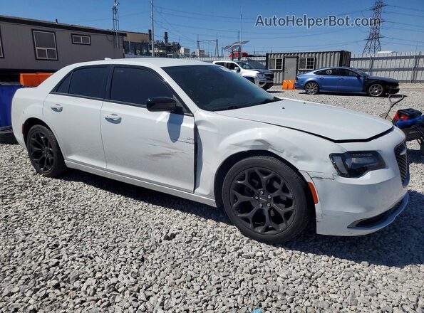 2C3CCAAG6KH590777 2019 CHRYSLER 300 Белый Передняя правая четверть