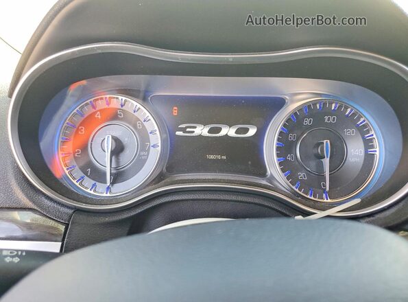 2C3CCAAG6KH590777 2019 CHRYSLER 300 Белый Вид щитка приборов