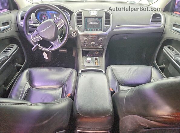2C3CCAAG7LH168714 2020 CHRYSLER 300 Черный Вид панели приборов