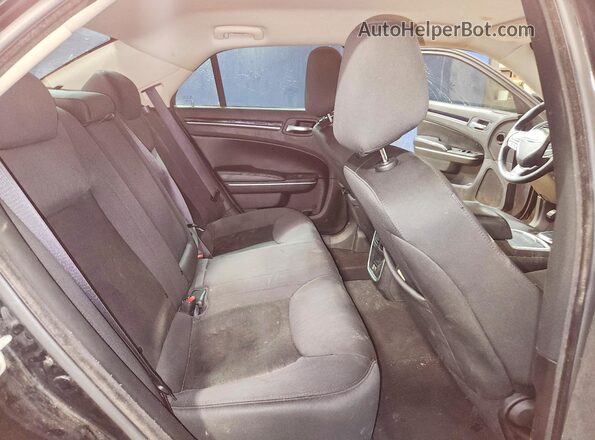 2C3CCAAG7PH517313 2023 CHRYSLER 300 Черный Вид задних сидений