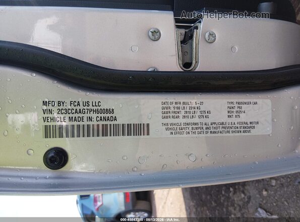 2C3CCAAG7PH600868 2023 CHRYSLER 300 Silver Vista del compartimento del motor