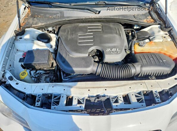 2C3CCAAG8GH229655 2016 CHRYSLER 300 White 