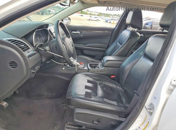 2C3CCAAG8GH343686 2016 CHRYSLER 300 White Սալոնի դիմացի տեսք