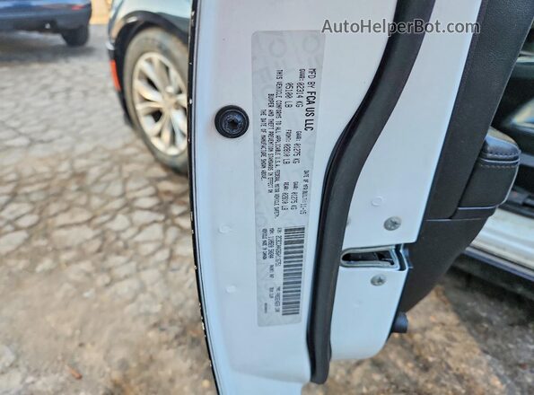 2C3CCAAG9GH116751 2016 CHRYSLER 300 Black Widok komory silnika