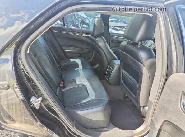 2C3CCAAGXGH313993 2016 CHRYSLER 300 Black Vista de los asientos traseros