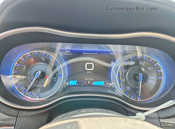 2C3CCAAGXHH612630 2017 CHRYSLER 300 Charcoal Вид щитка приладів