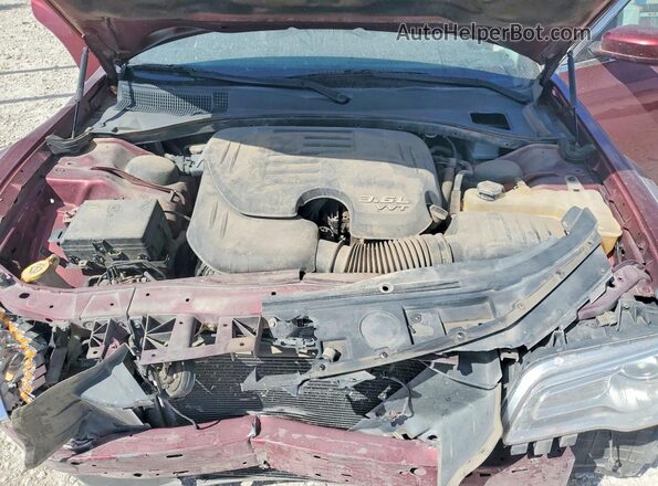 2C3CCAAGXJH203940 2018 CHRYSLER 300 Темно-бордовый Вид задней части салона