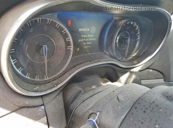 2C3CCAAGXKH555949 2019 CHRYSLER 300 Gray Սարքավորումների վահանակի տեսք