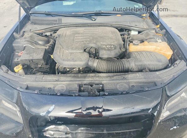 2C3CCAAGXKH582441 2019 CHRYSLER 300 Black Вид задньої частини салону
