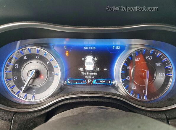 2C3CCAAGXLH217369 2020 CHRYSLER 300 Black Вид щитка приладів