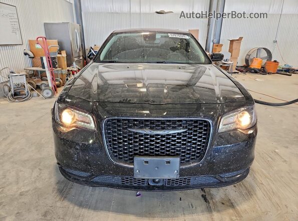 2C3CCAAGXPH676911 2023 CHRYSLER 300 Black Front view