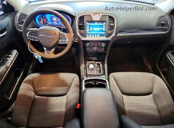 2C3CCAAGXPH676911 2023 CHRYSLER 300 Black Dashboard view