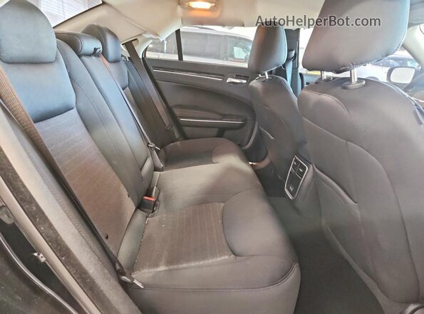 2C3CCAAGXPH676911 2023 CHRYSLER 300 Black Rear seats view