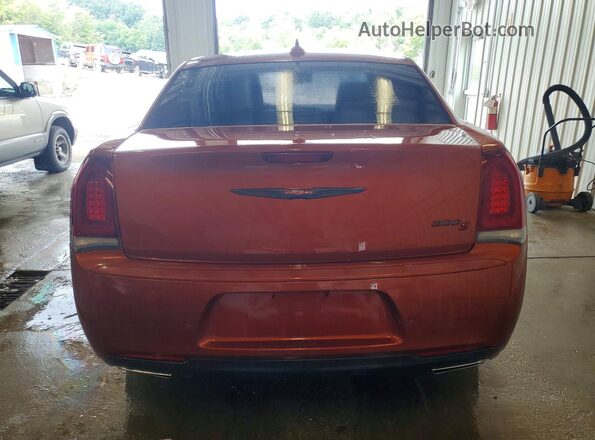 2C3CCABG1MH505054 2021 CHRYSLER 300 Orange უკანა ხედი