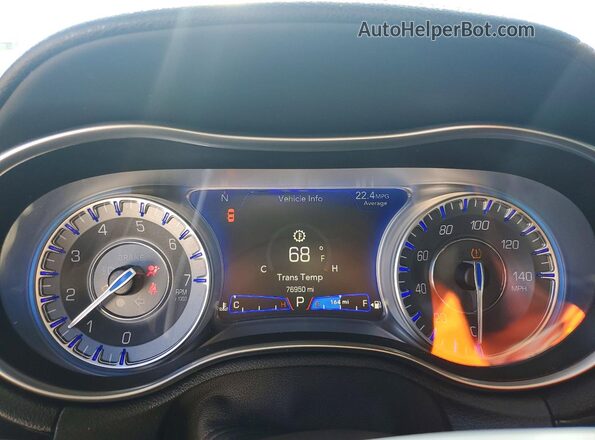 2C3CCABG1MH660784 2021 CHRYSLER 300 White Instrument cluster view