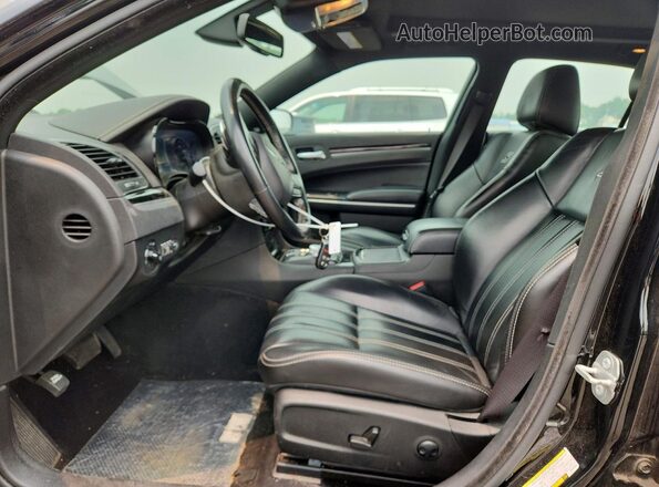 2C3CCABG1NH184683 2022 CHRYSLER 300 Black Vista interior delantera